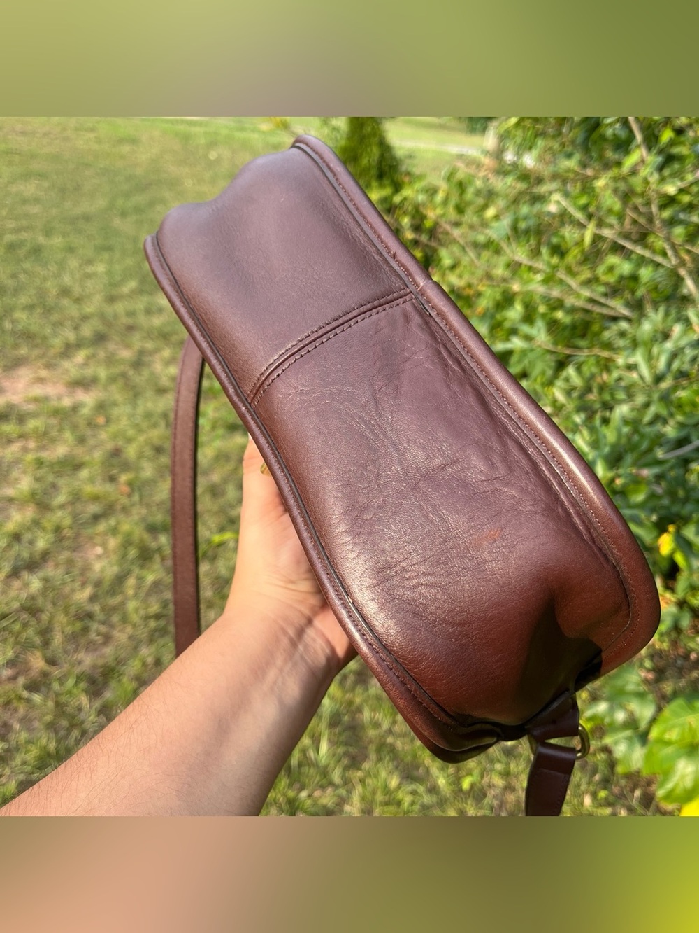 Vintage Coach Chocolate Brown Leather City Handbag/Crossbody Bag - Picture 4 of 10